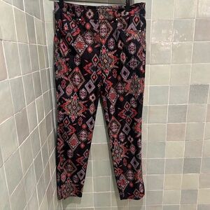 ZARA / Black Aztec Geometric Print Ankle Pants Ankle Slit / Size M